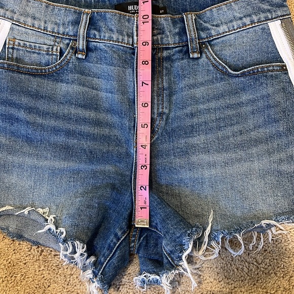 Hudson jean shorts with zippers - Picture 7 of 8